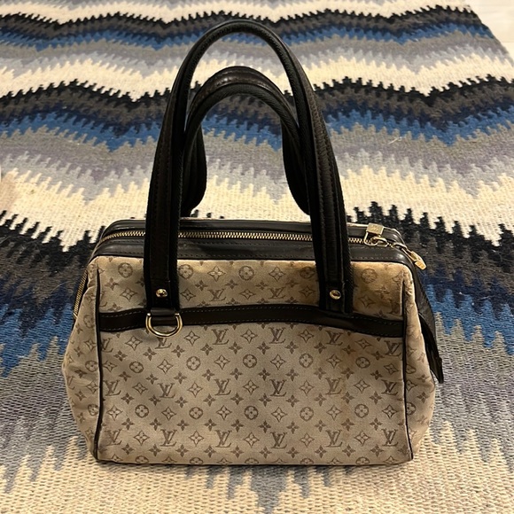 LOUIS VUITTON MINI MONOGRAM JOSEPHINE
PM-100% AUTHENTIC - Picture 1 of 6
